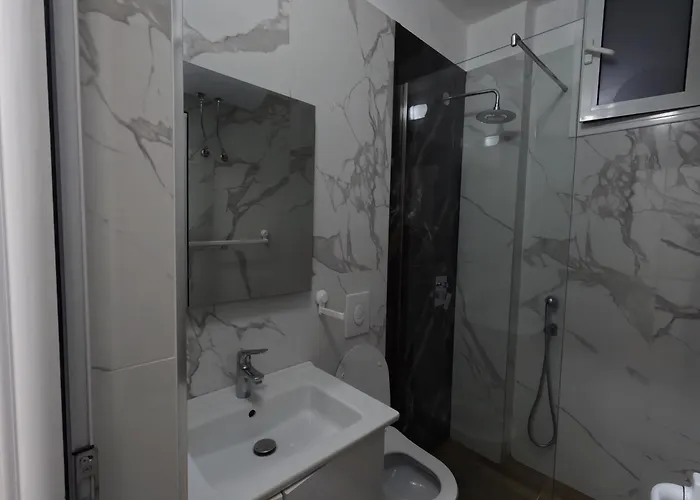 Olympia 3* Vlorë
