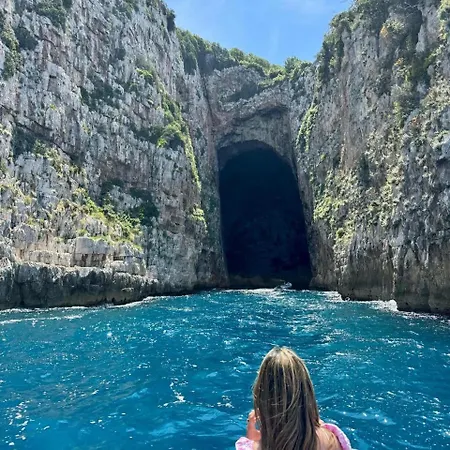 Hotel apartamentowy Olympia Wlora